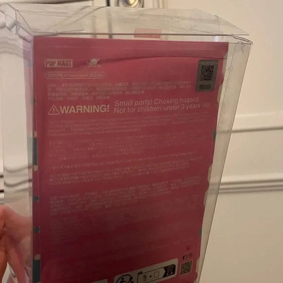 Pop Mart Let's Checkmate Queen - Picture 3 of 7